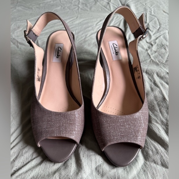 Clarks Women's Open-Toe Slingback Heels - Gray NWOB 9.5 - Picture 7 of 9